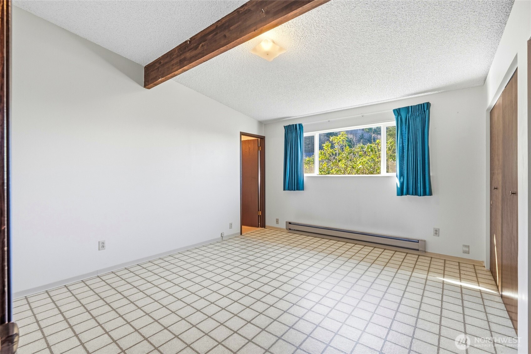 903 East Port Susan Terrace Road Camano Island, WA 98282 - Photo 18 of 40