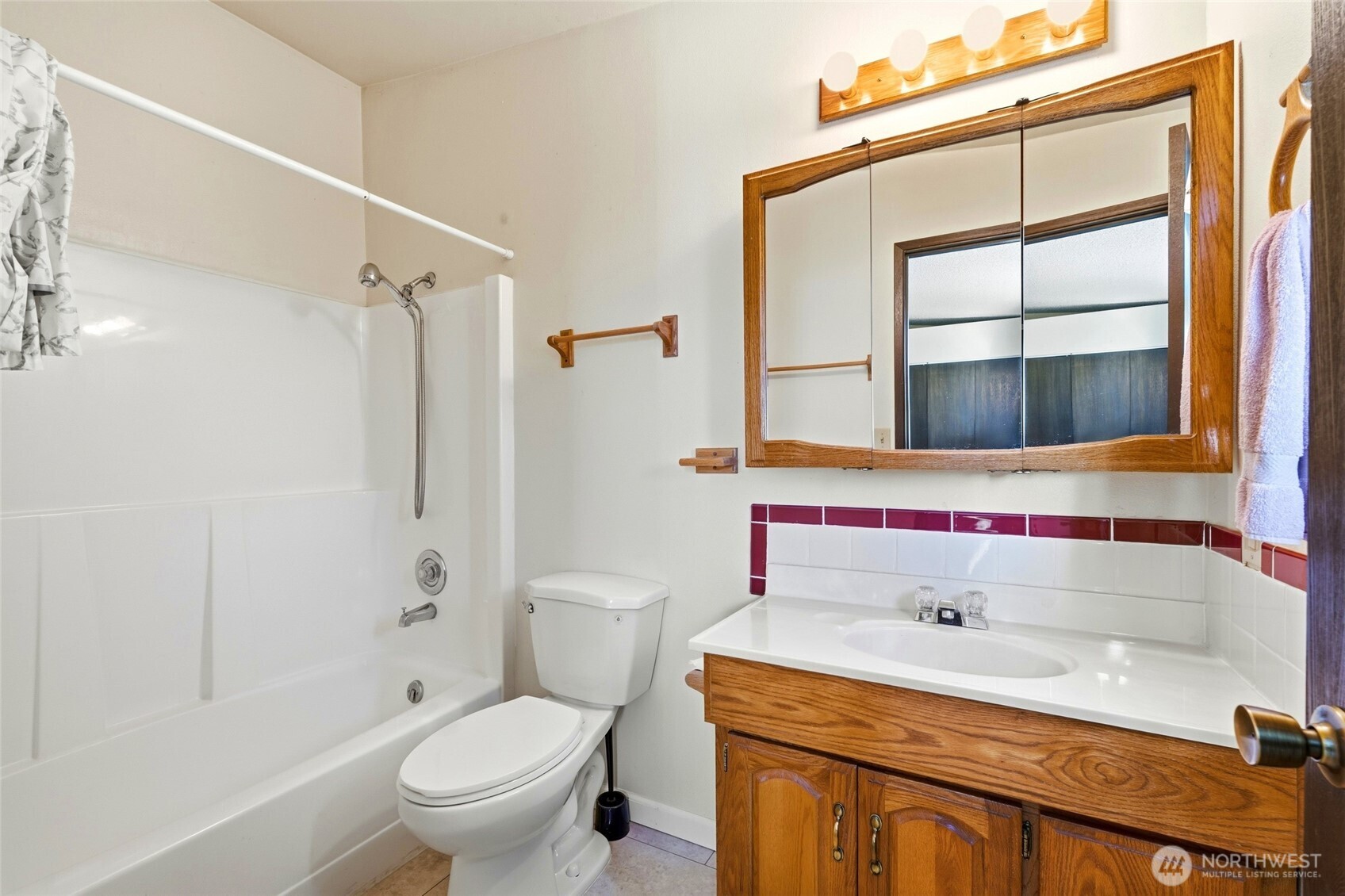 903 East Port Susan Terrace Road Camano Island, WA 98282 - Photo 19 of 40
