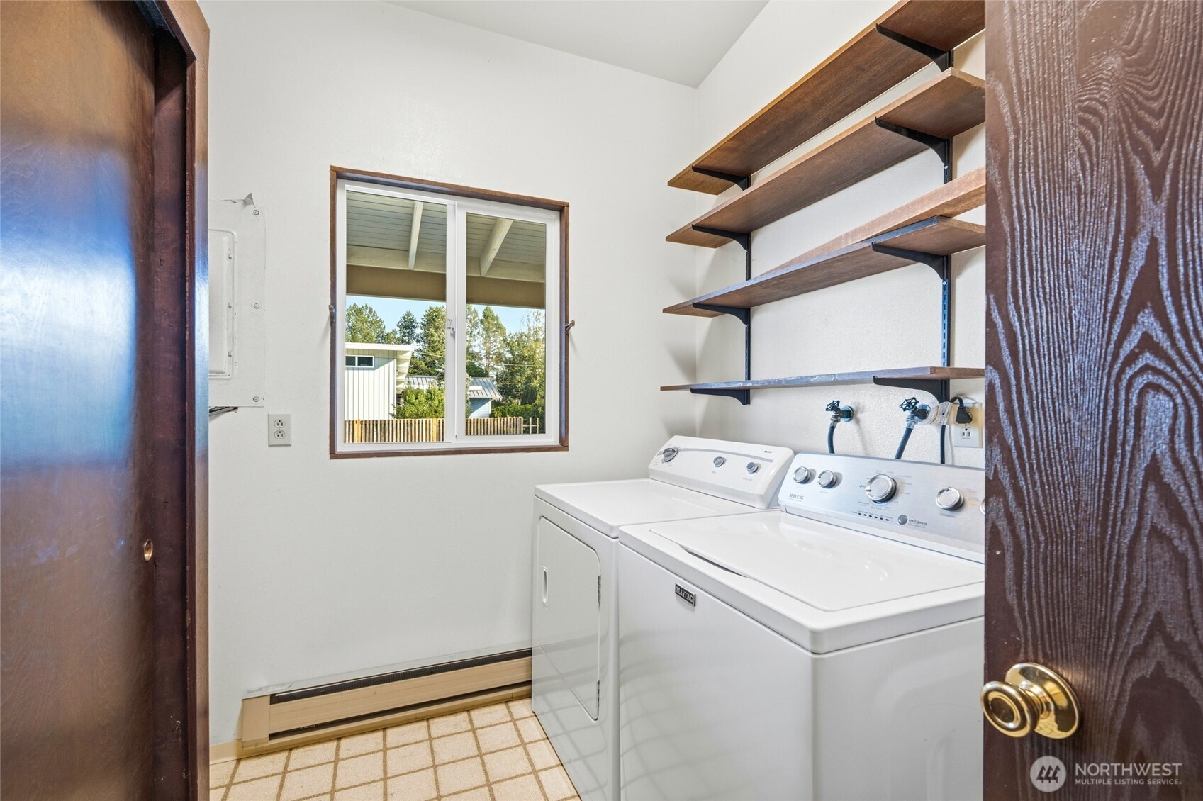 903 East Port Susan Terrace Road Camano Island, WA 98282 - Photo 23 of 40