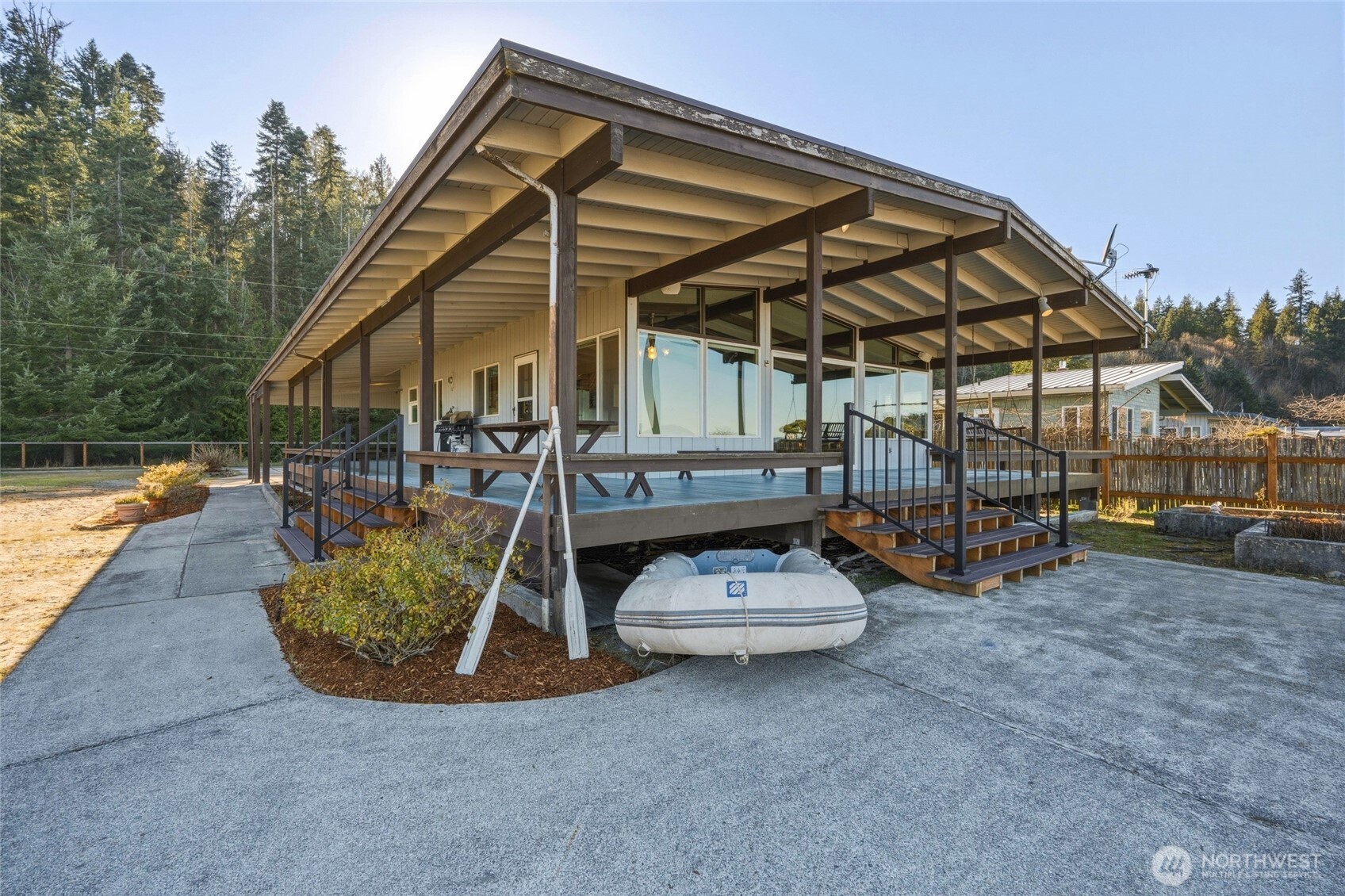 903 East Port Susan Terrace Road Camano Island, WA 98282 - Photo 5 of 40