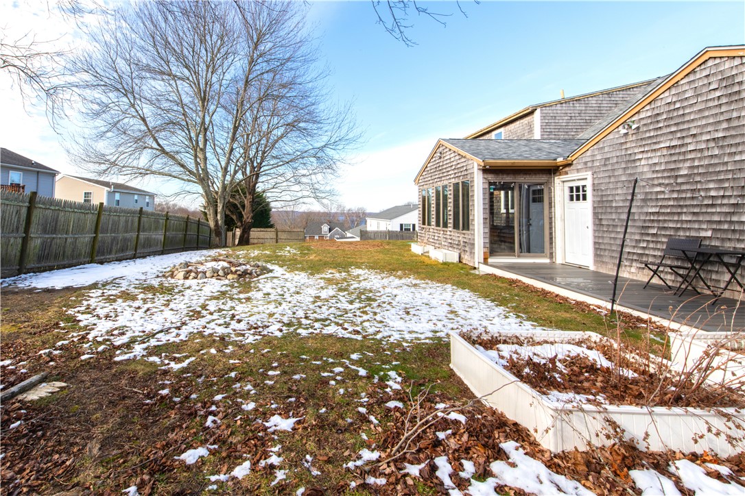 25 Mathew Road Tiverton, RI 02878 - Photo 4 of 43