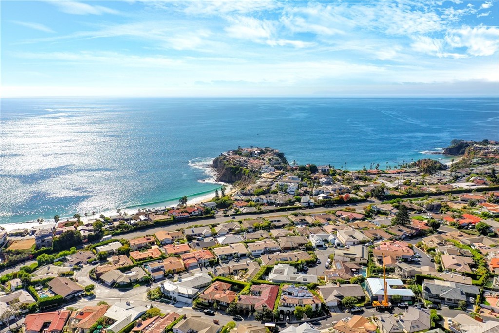 822 Emerald Bay Laguna Beach, CA 92651 - Photo 18 of 25 a view of a city