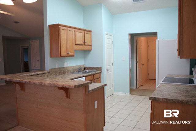 336 Collinwood Loop Foley, AL 36535 - Photo 6 of 22 Kitchen