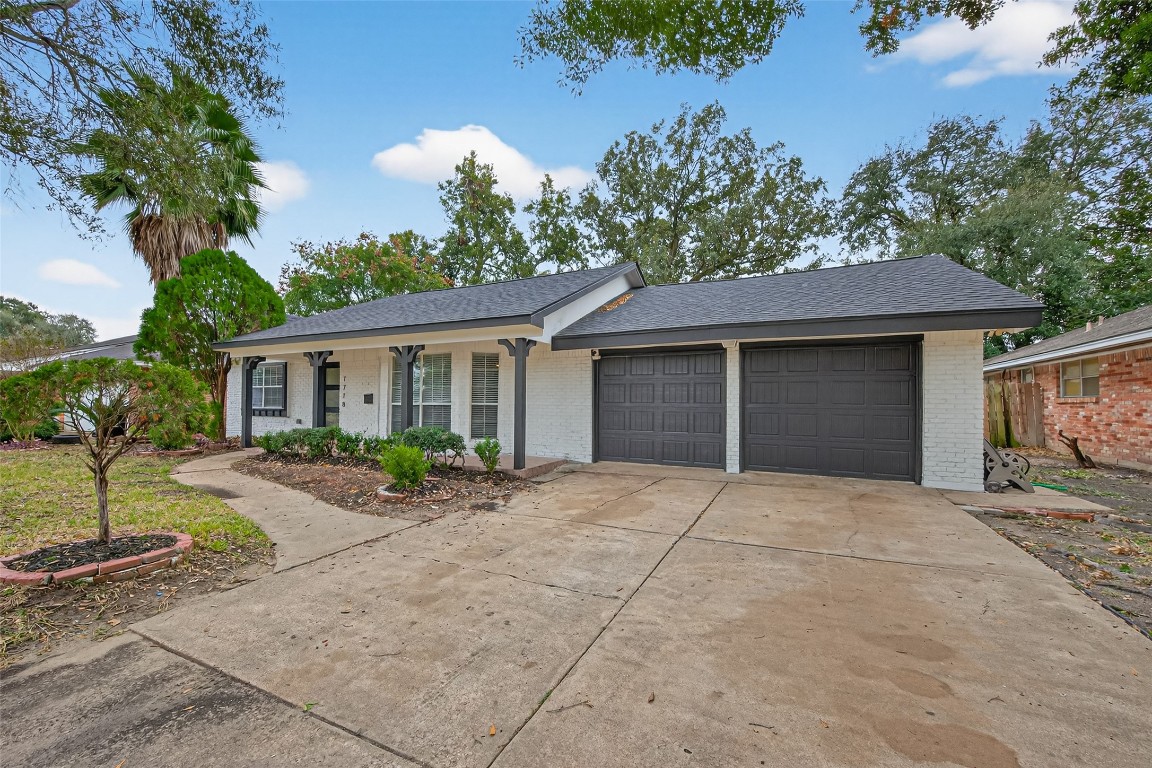 7718 Morley Street Houston, TX 77061 - Photo 6 of 45