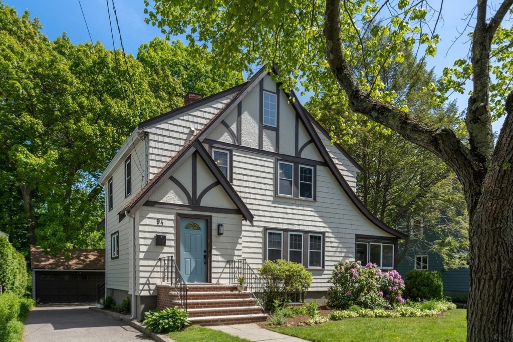 94 Lorimer Road Belmont, MA 02478 - Photo 2 of 25 Gallery Image 2