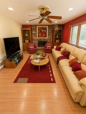 $359,900 | 5540 129th Street, Crestwood, IL 60418