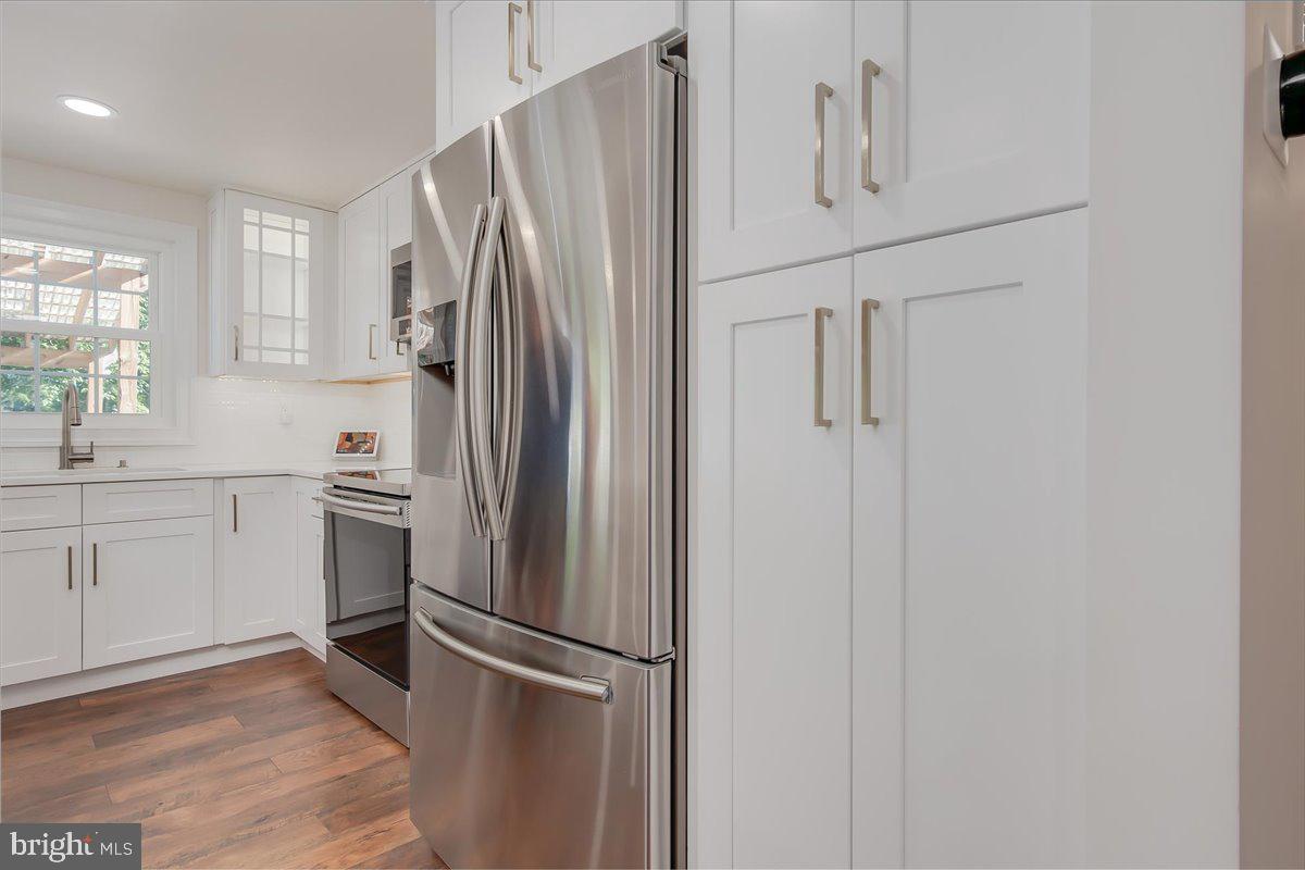 1201 Schaffer Drive Frederick, MD 21702 - Photo 21 of 46 Floor to ceiling cabinets