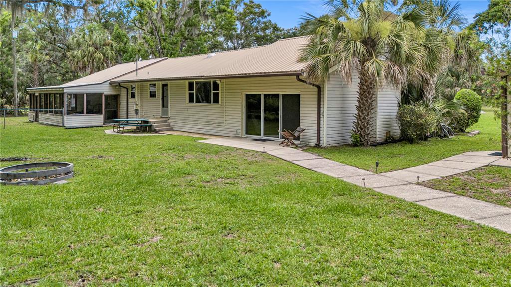 22308 Blue Creek Lodge Road Astor, FL 32102 - Photo 4 of 37