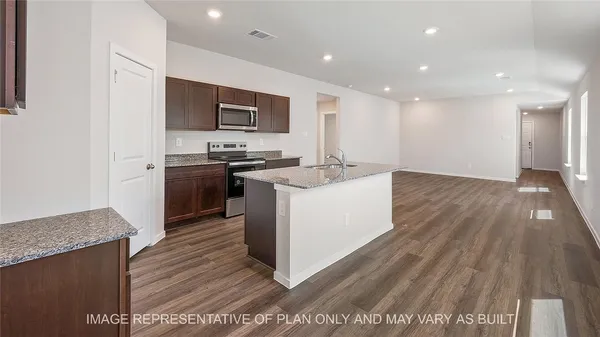 $239,710 | 2311 White Wing, Navasota, TX 77868