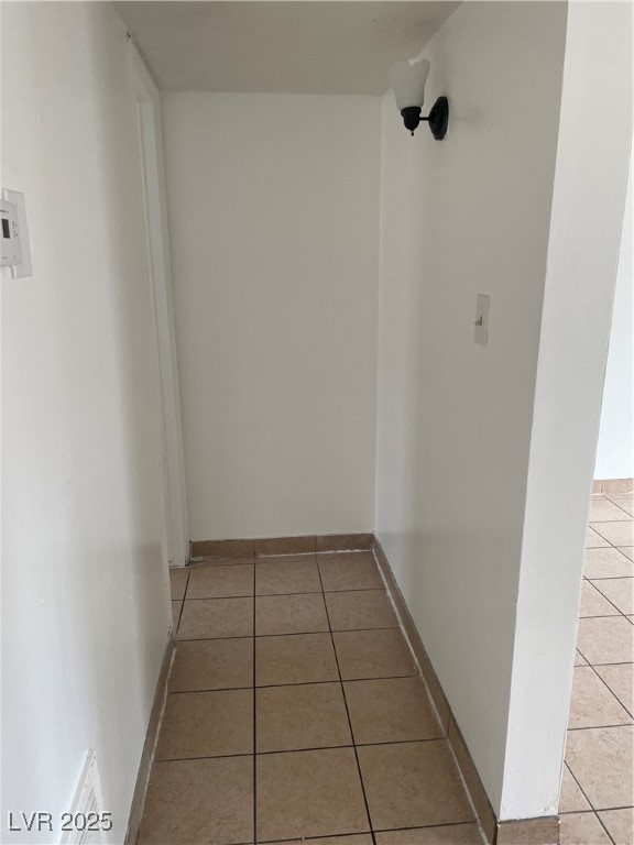 537 Calcaterra Circle, Unit C Las Vegas, NV 89119 - Photo 11 of 20