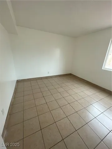 $850 | 537 Calcaterra Circle, Unit C, Las Vegas, NV 89119