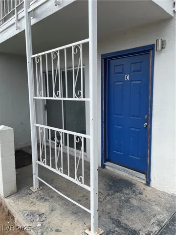 $850 | 537 Calcaterra Circle, Unit C, Las Vegas, NV 89119