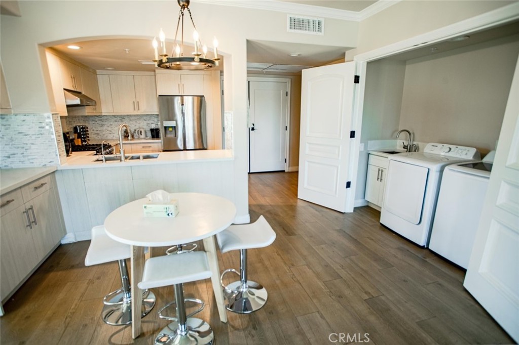 1598 Long Beach, Unit 201 Long Beach, CA 90813 - Photo 13 of 44