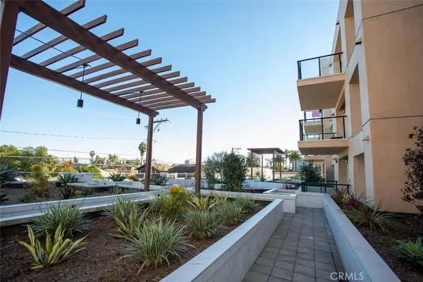 $475,000 | 1598 Long Beach, Unit 201, Long Beach, CA 90813