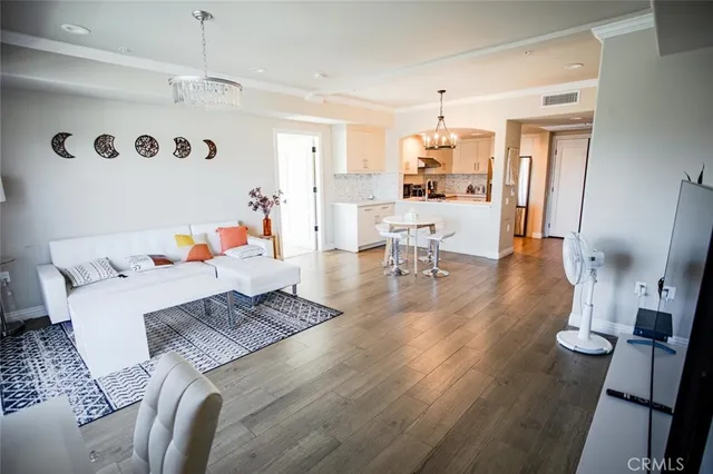 $450,000 | 1598 Long Beach, Unit 201, Long Beach, CA 90813
