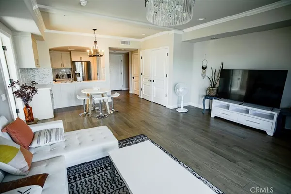 $475,000 | 1598 Long Beach, Unit 201, Long Beach, CA 90813