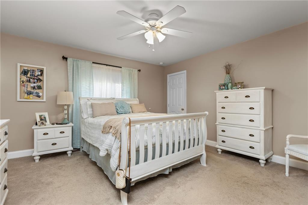 208 East Harbison Road Pittsburgh, PA 15205 - Photo 13 of 30 Gallery Image 13