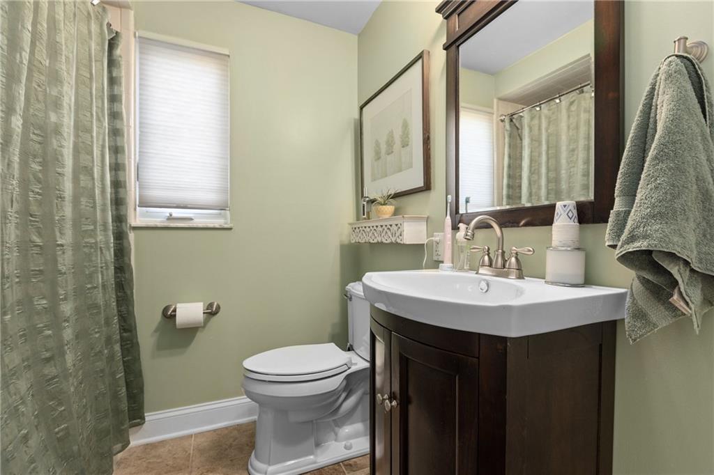 208 East Harbison Road Pittsburgh, PA 15205 - Photo 20 of 30 Gallery Image 20
