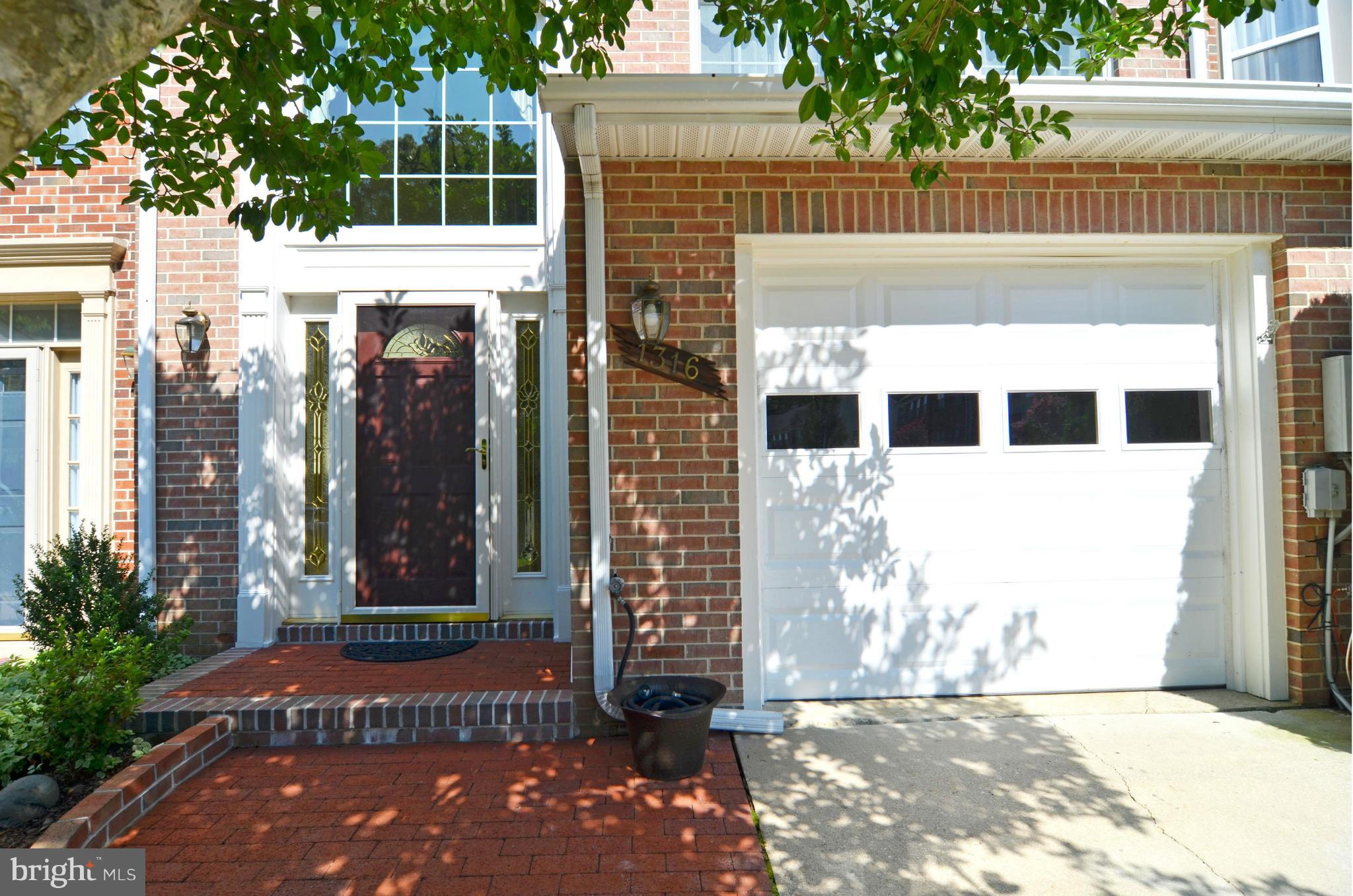 1316 Breckenridge Circle Riva, MD 21140 - Photo 3 of 30 Welcoming Porch