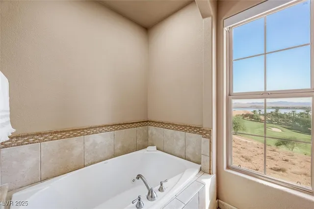 $495,000 | 27 Strada Bella Vista, Unit 102, Henderson, NV 89011