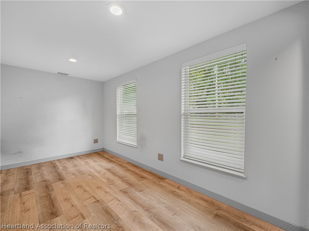 443 Racoon Lane Lorida, FL 33857 - Photo 11 of 48
