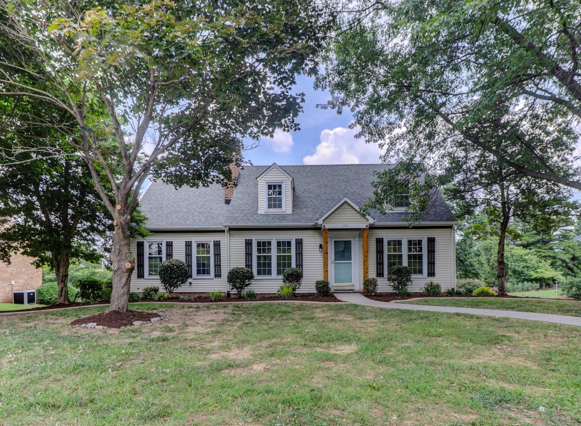 155 Winesap Road Roanoke, VA 24019 - Photo 1 of 46 Front