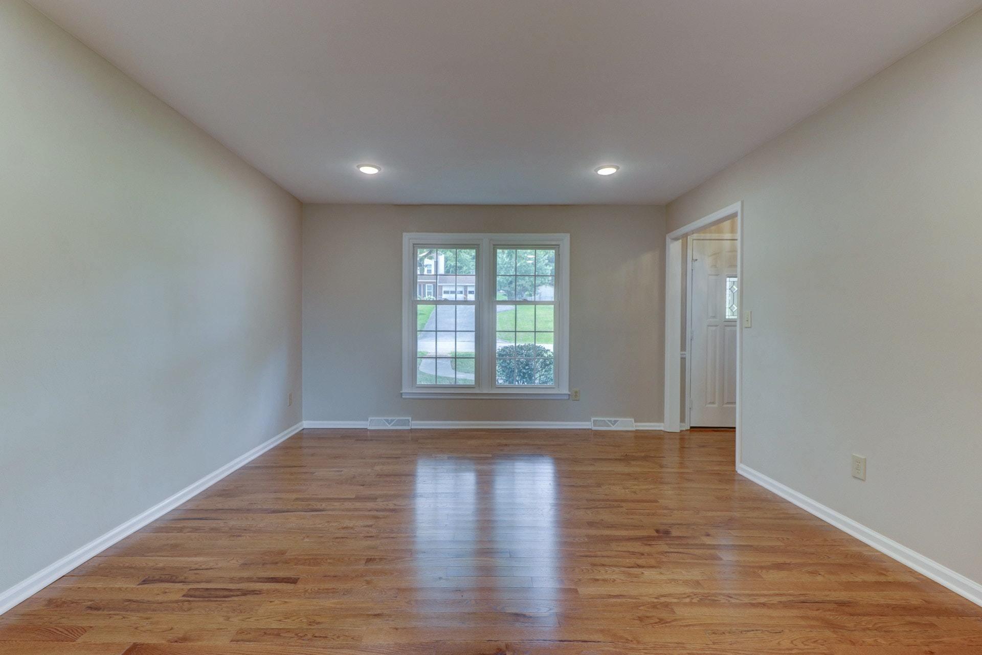 155 Winesap Road Roanoke, VA 24019 - Photo 10 of 46 010-281278-IMG_2512_3_4_5_6_6675529