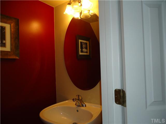 2440 Pumpkin Ridge Way Raleigh, NC 27604 - Photo 11 of 21 Photo 11