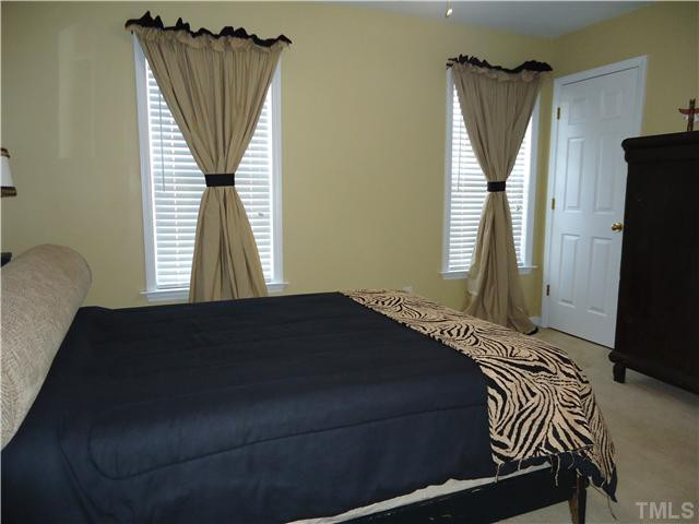 2440 Pumpkin Ridge Way Raleigh, NC 27604 - Photo 17 of 21 Photo 17