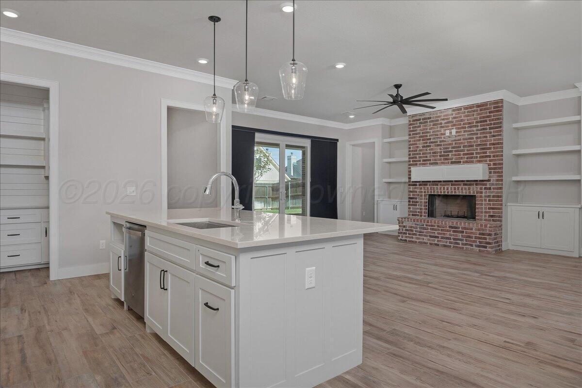 6300 Foley Square Street Amarillo, TX 79119 - Photo 29 of 39 Kitchen/Living