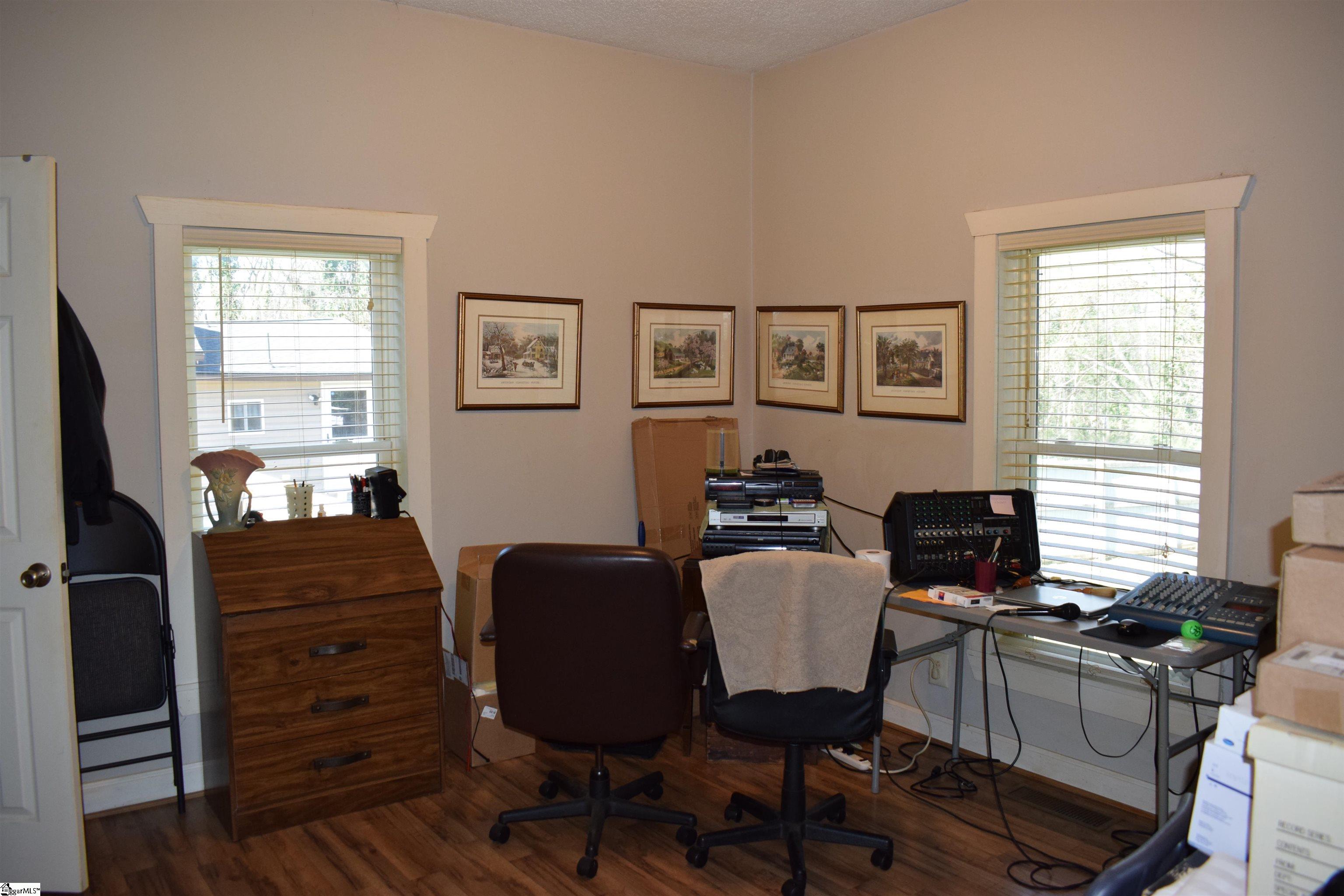 221 Hill Street Gaffney, SC 29340 - Photo 12 of 25