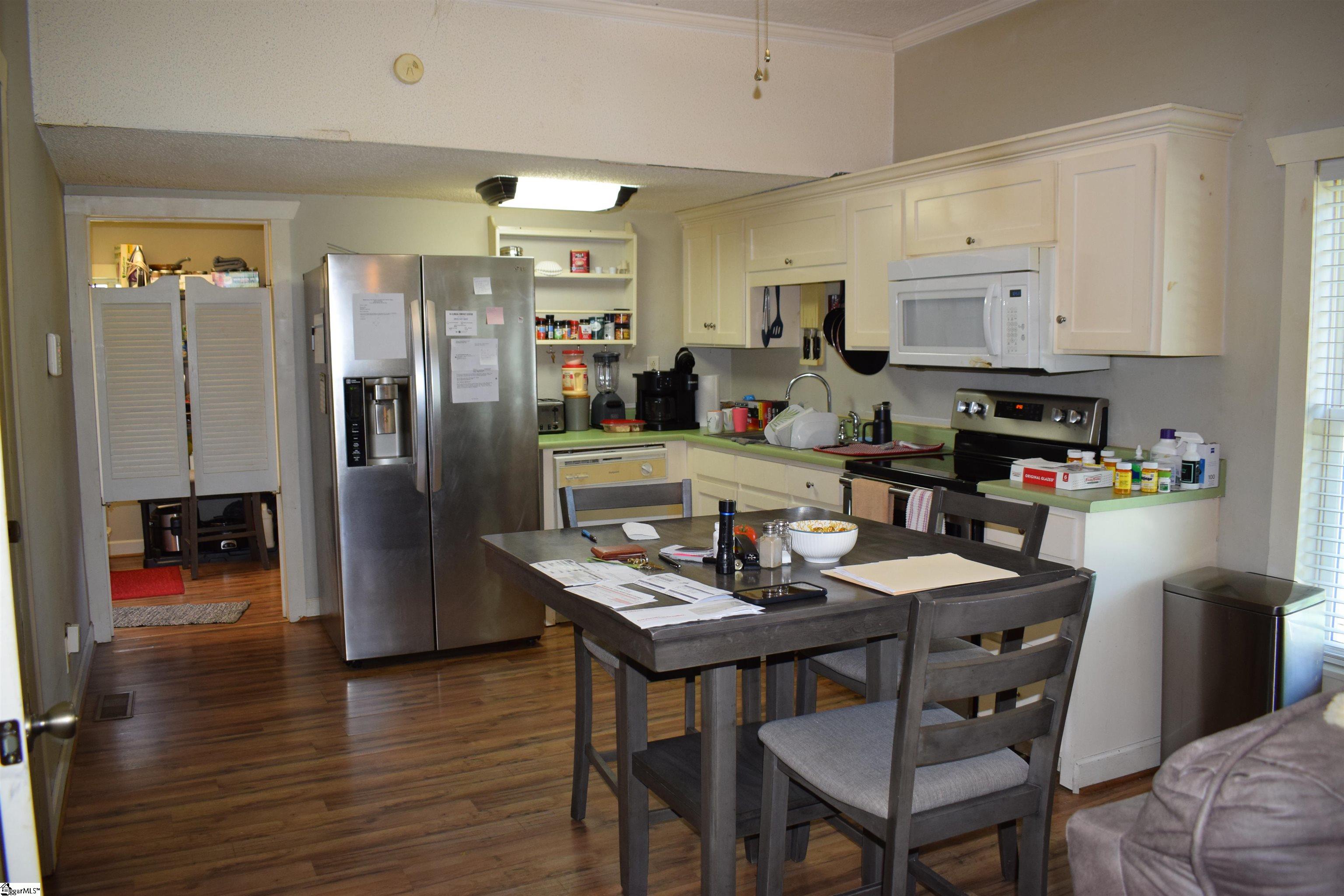 221 Hill Street Gaffney, SC 29340 - Photo 4 of 25