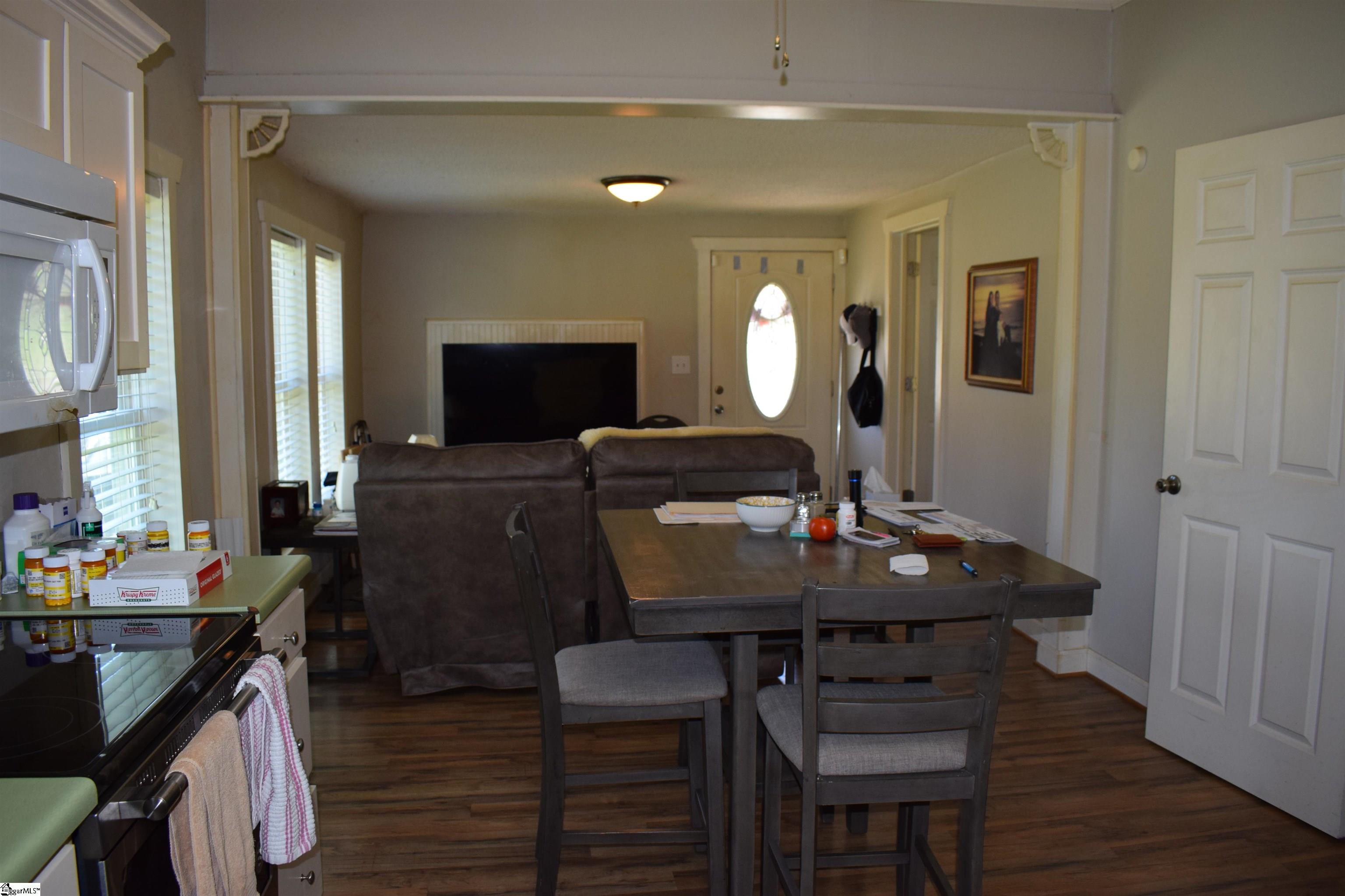 221 Hill Street Gaffney, SC 29340 - Photo 8 of 25