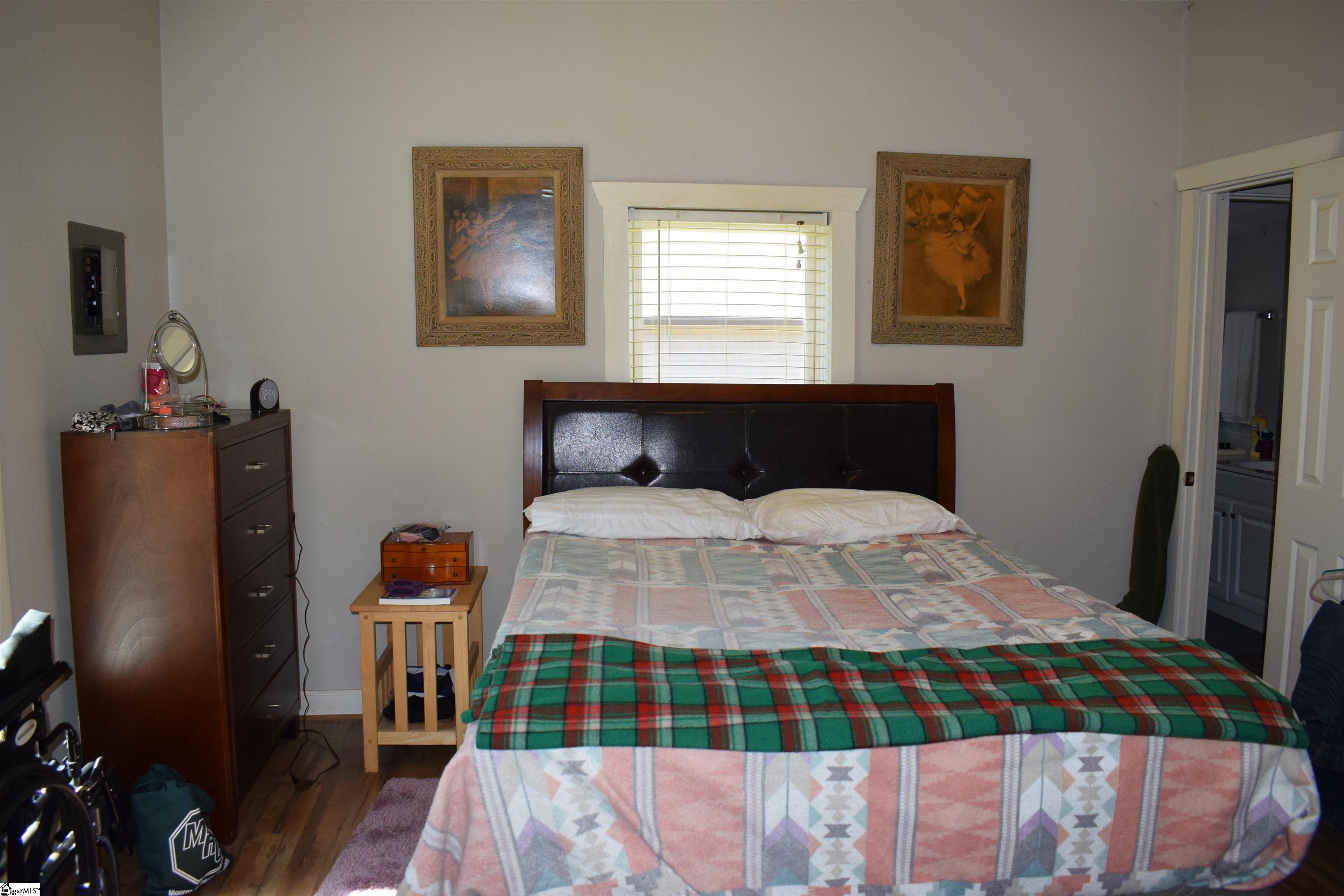 221 Hill Street Gaffney, SC 29340 - Photo 9 of 25
