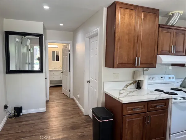 $1,700 | 3298 North Arrowhead Avenue, San Bernardino, CA 92405