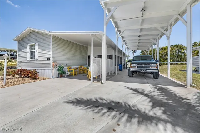 a view of a house with a outdoor space