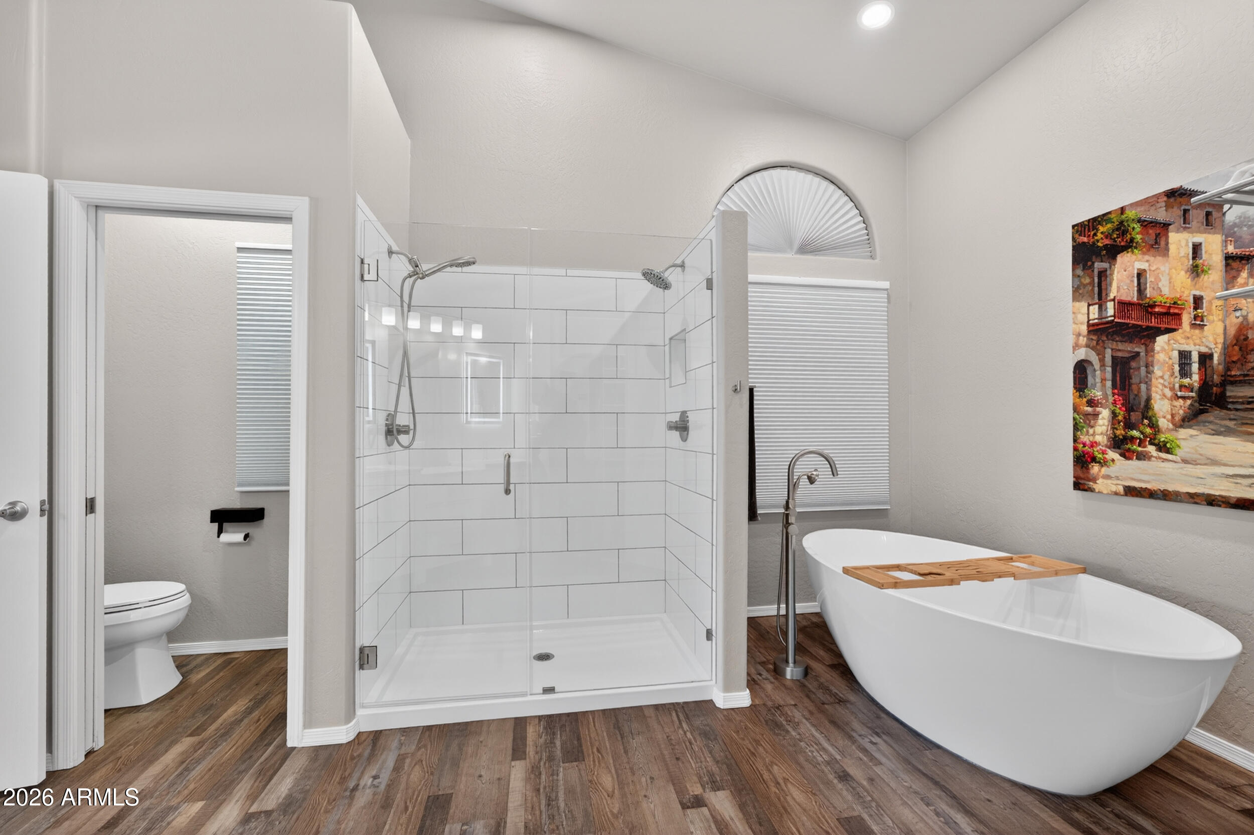 625 West Merrill Avenue Gilbert, AZ 85233 - Photo 22 of 48 a bathroom with a bathtub and a toilet