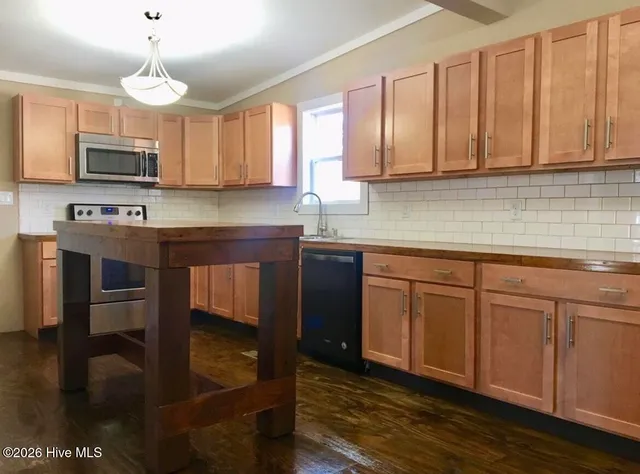 $1,900 | 1207 Grace Street, Wilmington, NC 28401