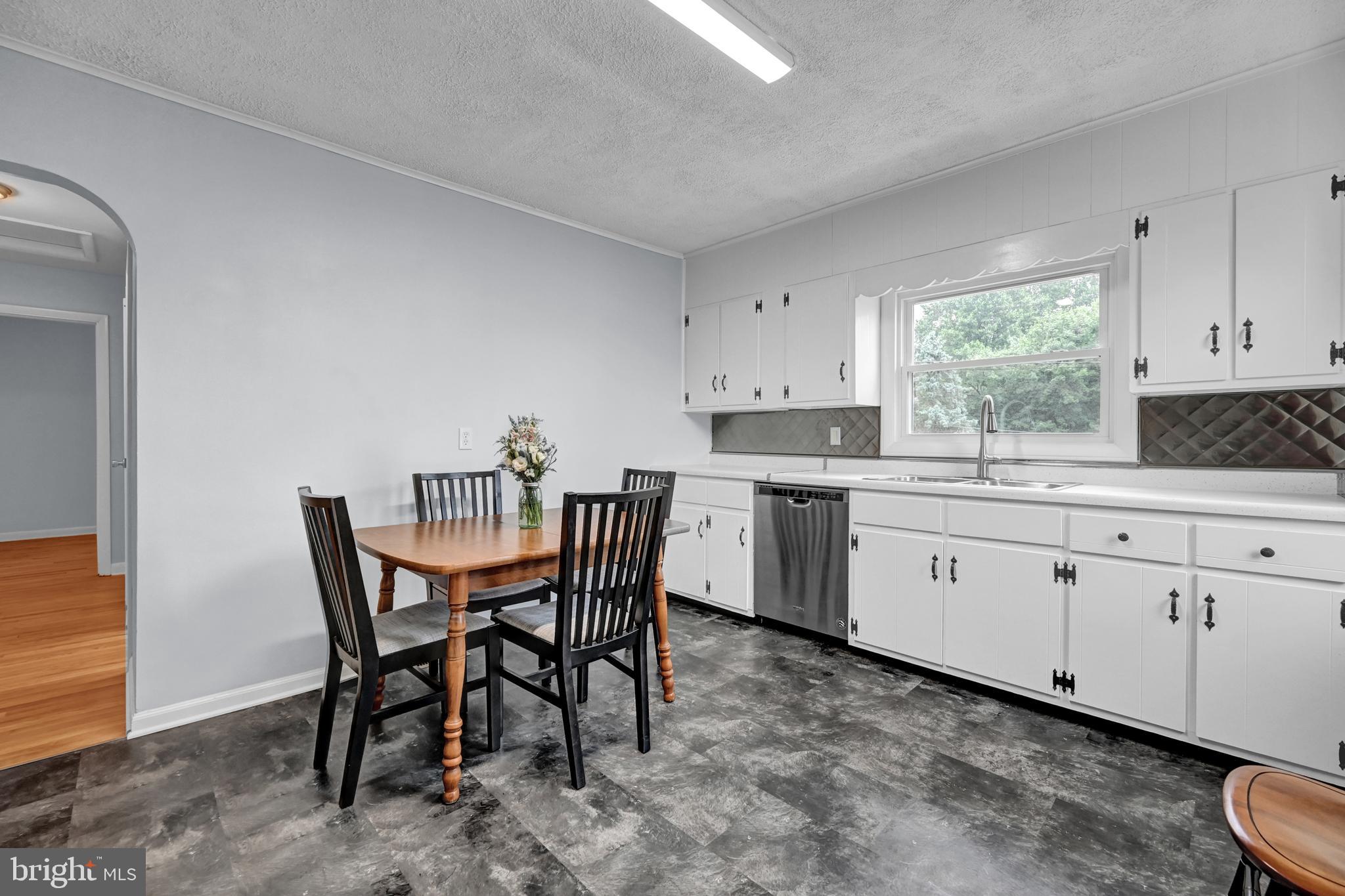 2131 Whiteford Road Whiteford, MD 21160 - Photo 14 of 36