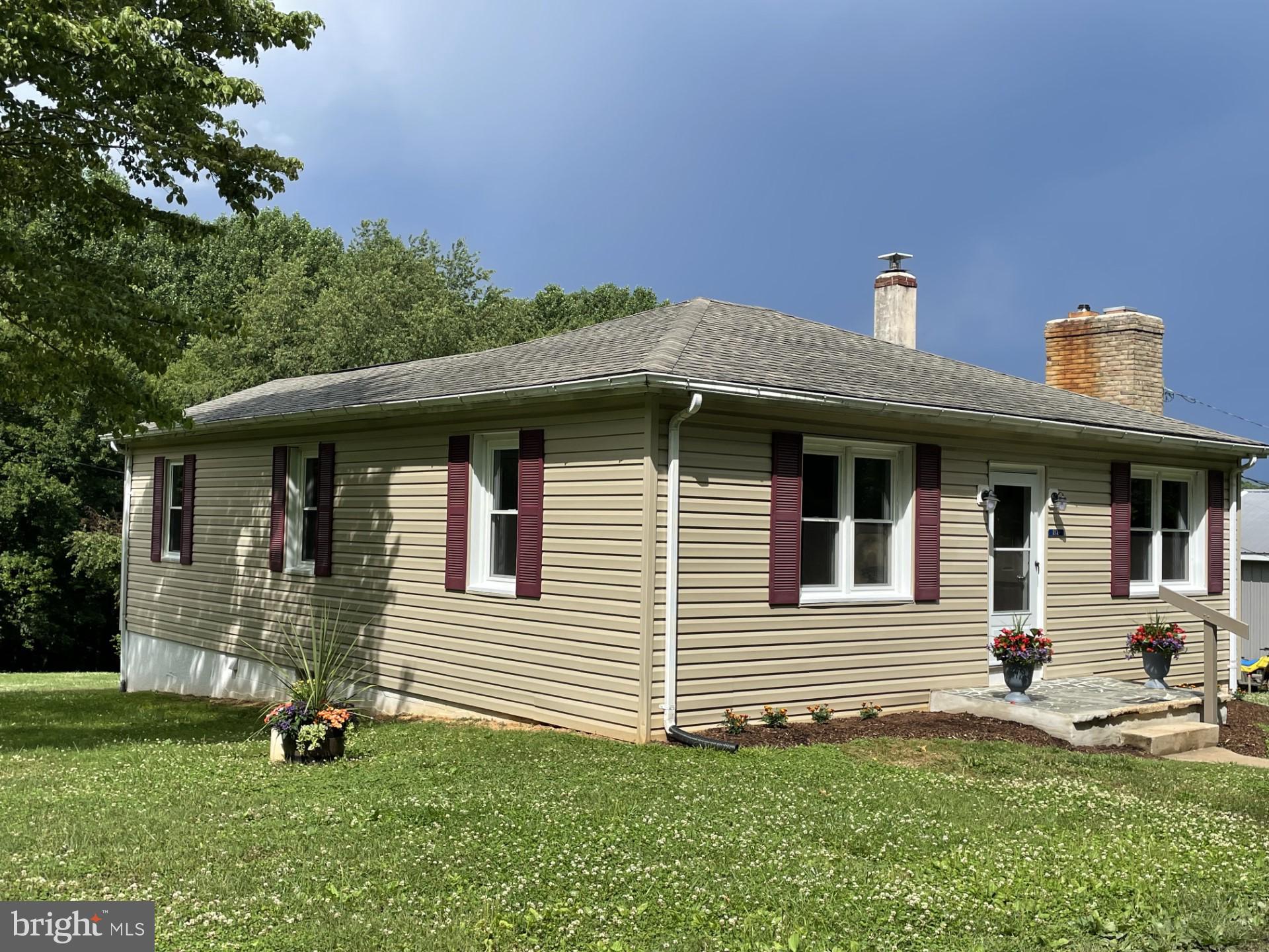 2131 Whiteford Road Whiteford, MD 21160 - Photo 3 of 36