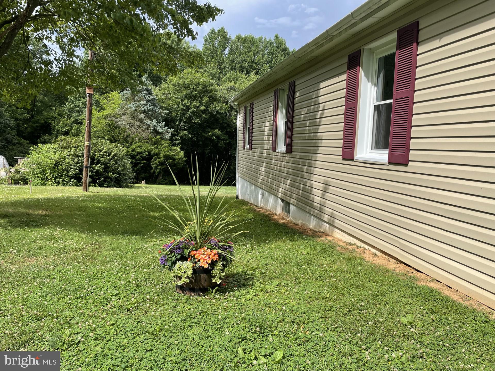 2131 Whiteford Road Whiteford, MD 21160 - Photo 4 of 36