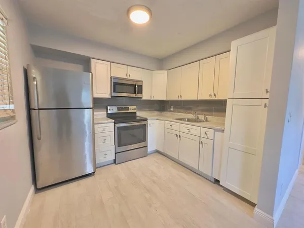 $1,850 | 1650 Northwest 52nd Avenue, Lauderhill, FL 33313