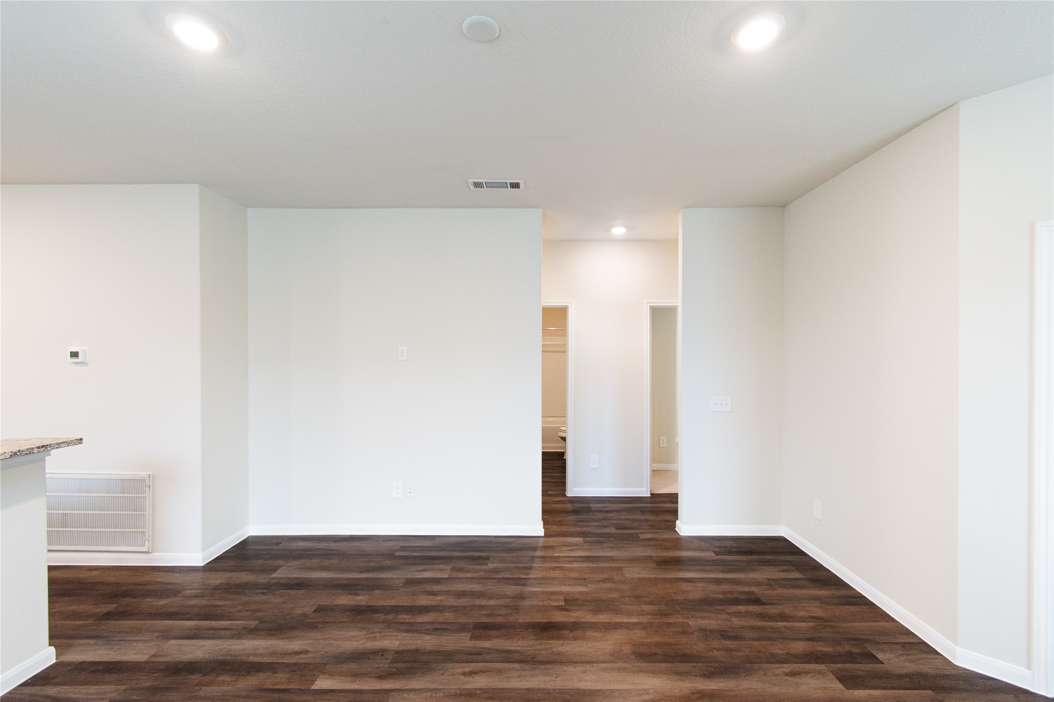 6938 Hobby Wind Ridge Drive Houston, TX 77075 - Photo 6 of 30 a view of an empty room