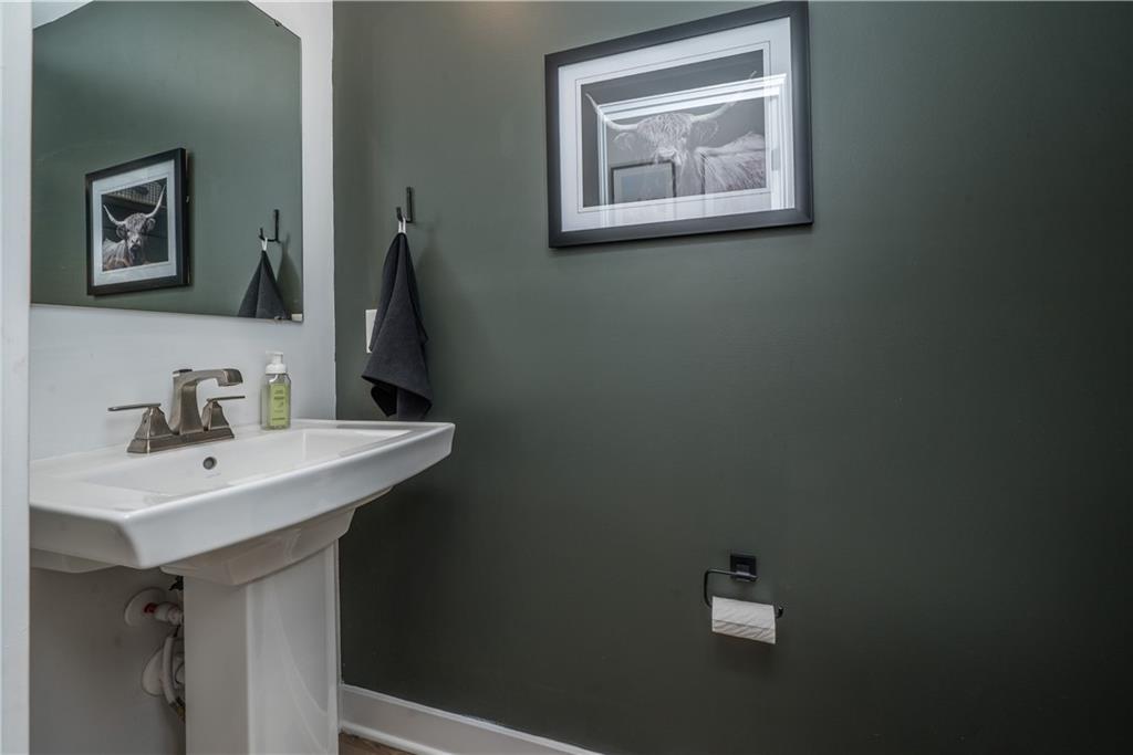 143 Providence Way Pittsburgh, PA 15234 - Photo 19 of 50