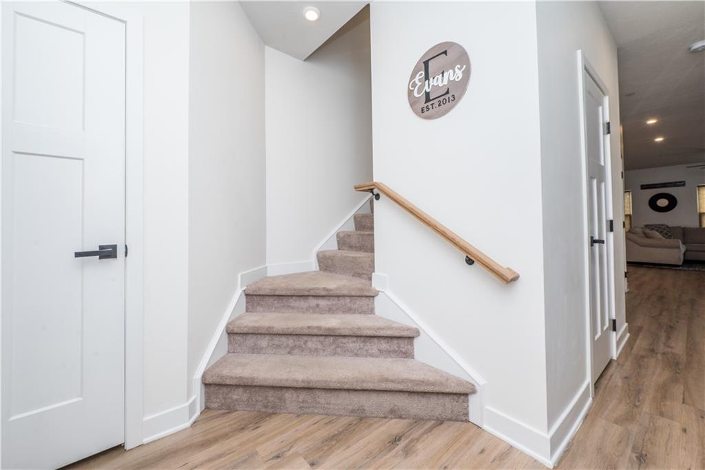 143 Providence Way Pittsburgh, PA 15234 - Photo 4 of 50