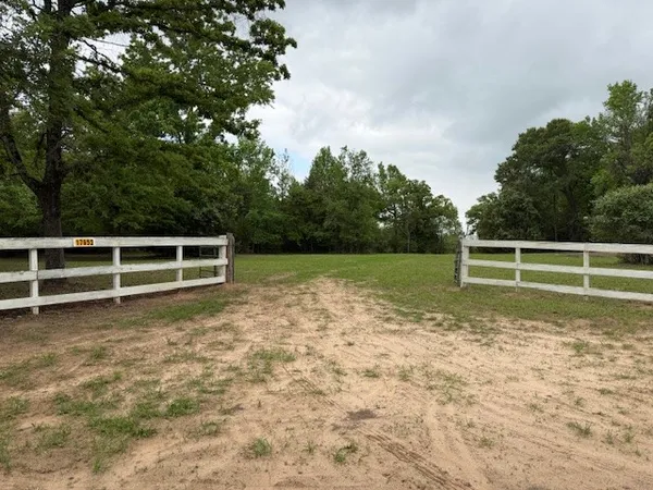 $116,500 | 17952 County Road 224, Oakwood, TX 75855