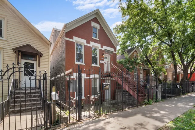 $500,000 | 2649 West 21st Place, Chicago, IL 60608