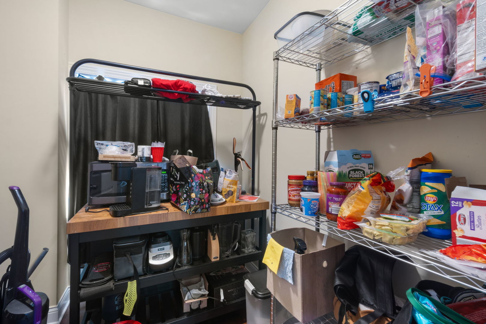 2649 West 21st Place Chicago, IL 60608 - Photo 6 of 26