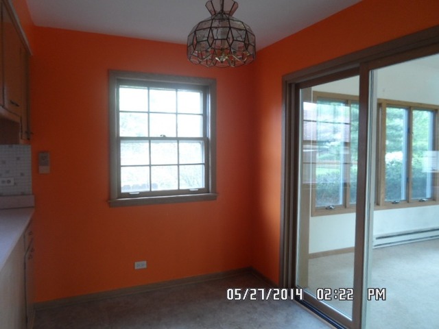 1223 Hillview Road Homewood, IL 60430 - Photo 3 of 12