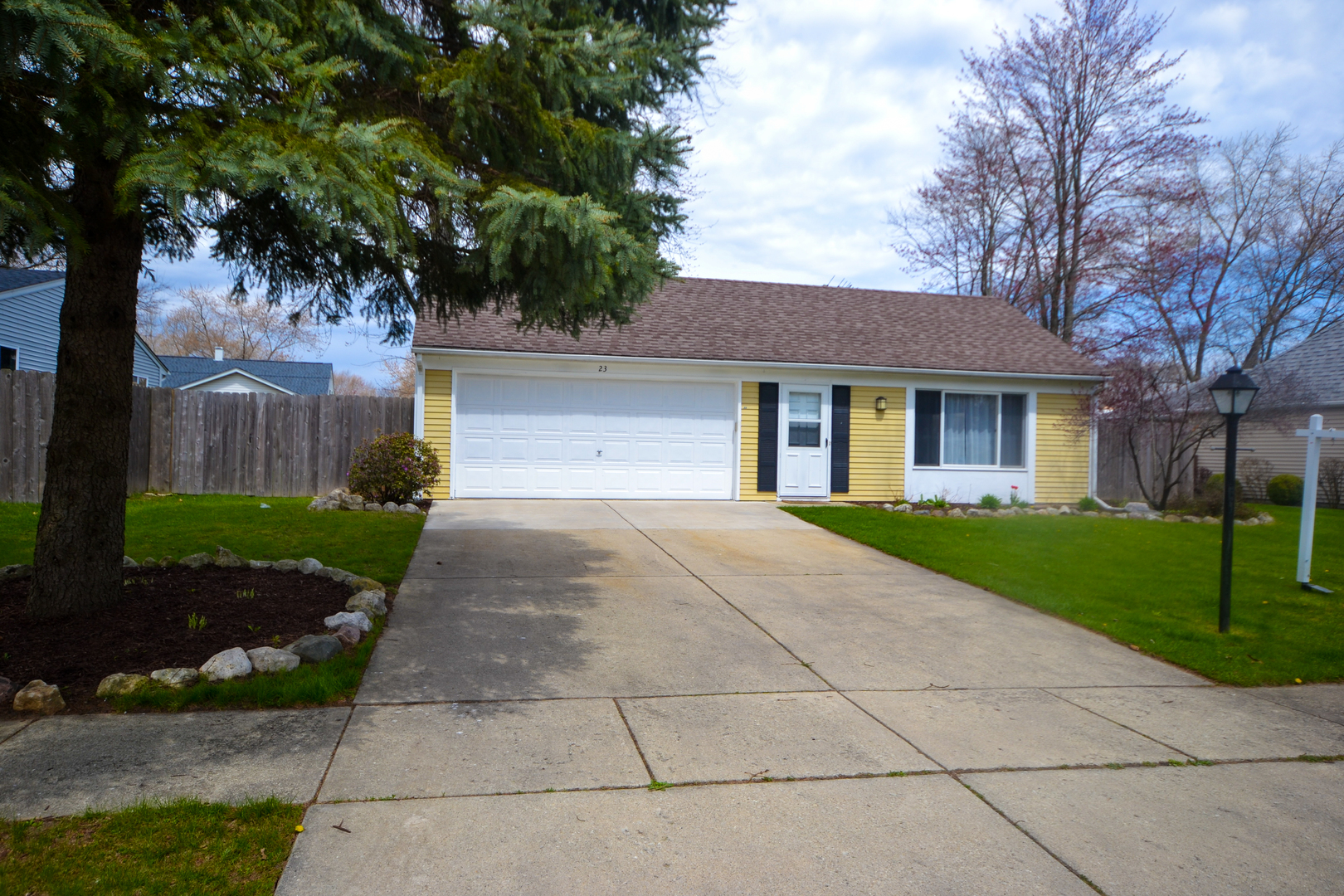 23 Pembrooke Road Montgomery, IL 60538 - Photo 2 of 22
